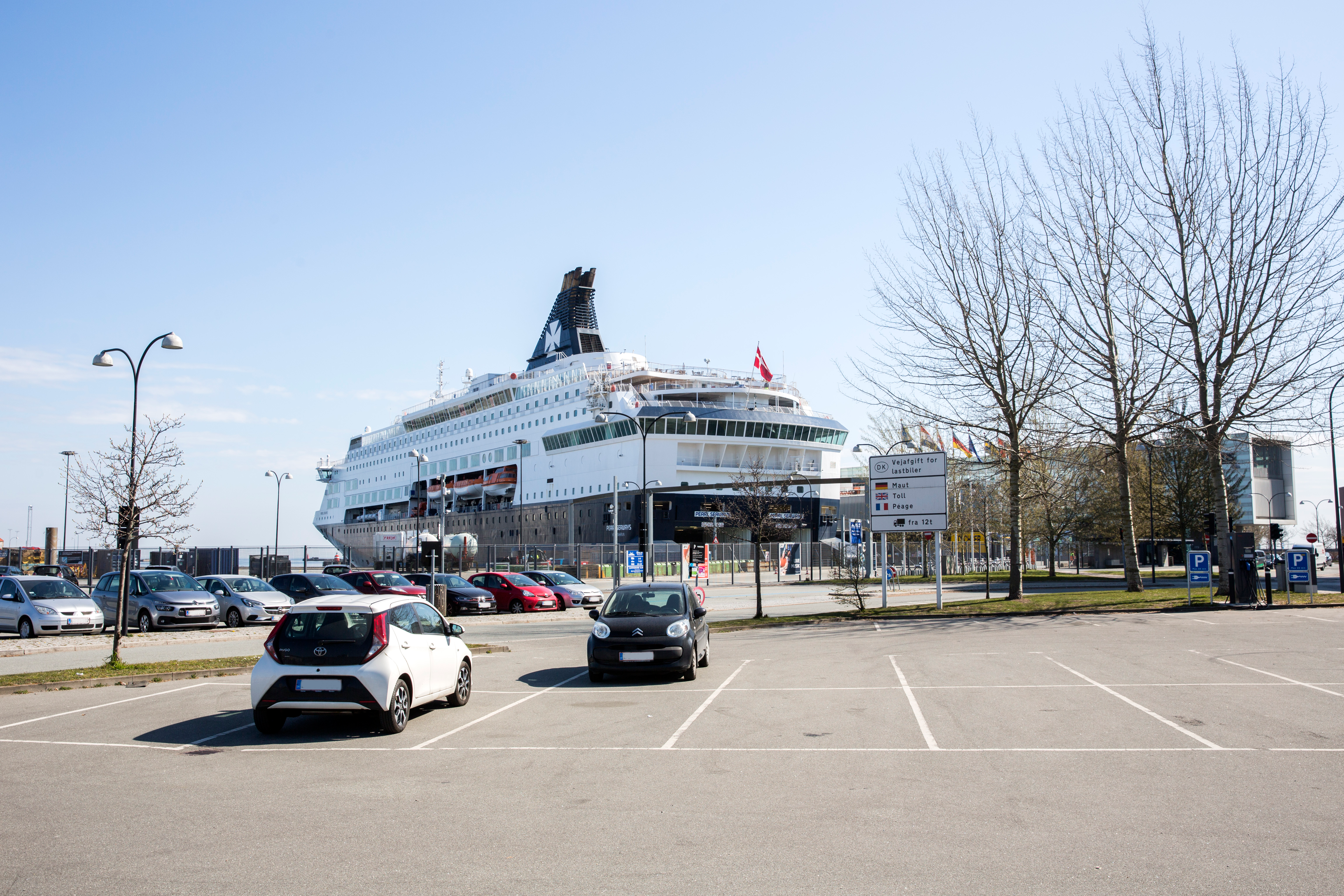P-plads Dampfærgevej, parkering tilladt i 30 min. på ladepladserne for abonnementskunder i Nordhavn.